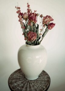 Rose dry flower bouquet in vase 